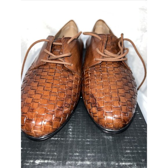 Trotters Brown Woven Leather Oxfords - Picture 7 of 10